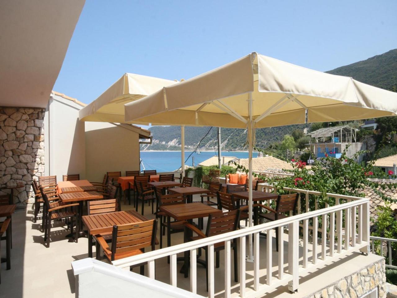 Áyios Nikítas Ionis Hotel מראה חיצוני תמונה