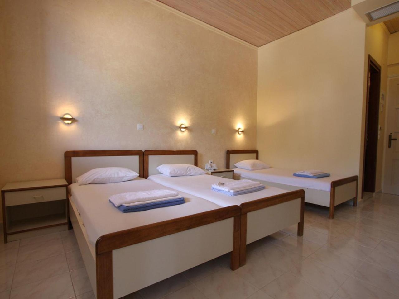 Áyios Nikítas Ionis Hotel מראה חיצוני תמונה