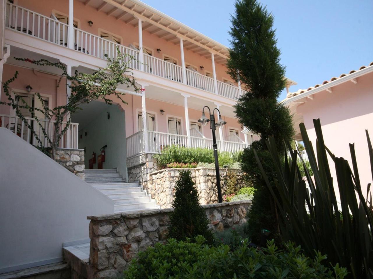 Áyios Nikítas Ionis Hotel מראה חיצוני תמונה