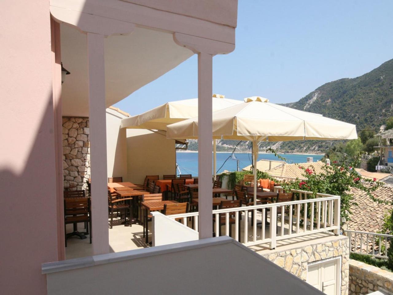 Áyios Nikítas Ionis Hotel מראה חיצוני תמונה